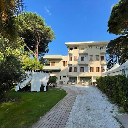 Hotel La Tavernetta Dei Ronchi Marina di Massa Extérieur photo