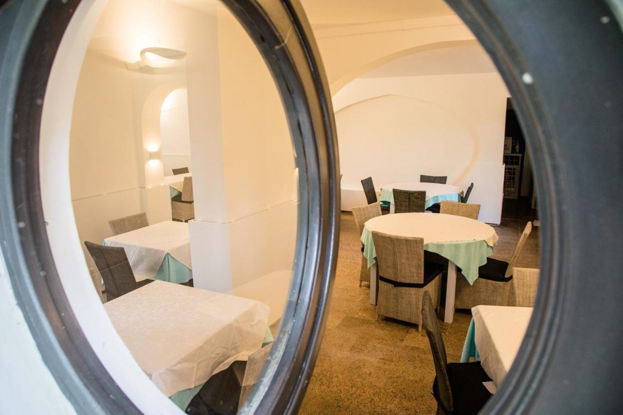 Hotel La Tavernetta Dei Ronchi Marina di Massa Extérieur photo